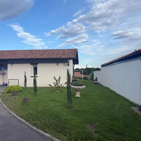 בית אירוח Maison Proche Bayonne Urcuit